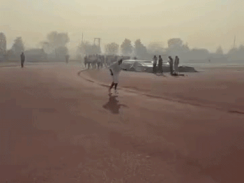 ezgifcom-resize-2026-02-20t211853095_1771602608.gif