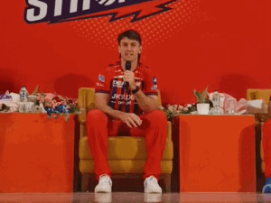 gifmagicsite-2026-04-23t151621520_1776937590.gif
