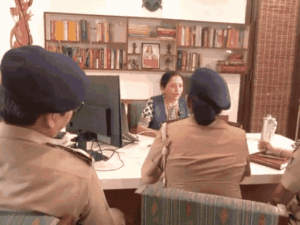 whatsappvideo2026-04-21at121938pm-ezgifcom-resize1_1777257308.gif