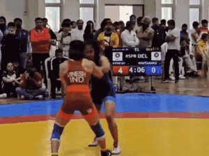 5-21710152196_1779968641.gif