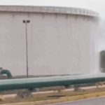 Venezuela Bhukamp | Oil Refinery Leakage Halts Ops, Airport & Metro Shut