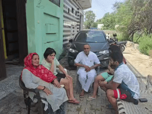 ezgifcom-resize-2026-05-31t193653002_1780236682.gif