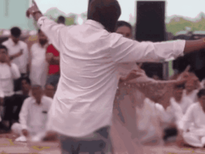 sapnachoudharylivedanceperformancewithma-ezgifcom-_1781547608.gif