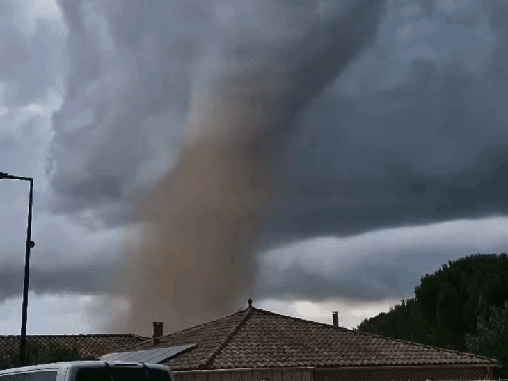 dbgifmagic__15_1787646182478.gif