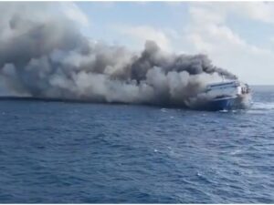 madura-island-ship-fire-indonesia_jpg-730x548_1785665392955.jpg